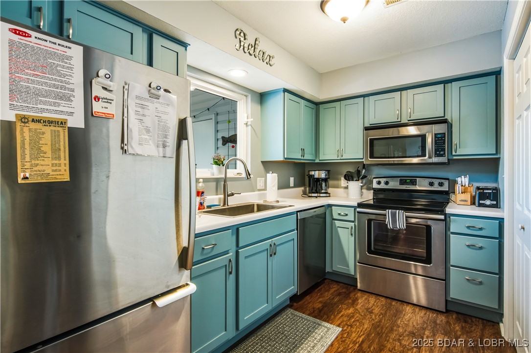 Lake Ozark, Missouri 65049, United States, 2 Bedrooms Bedrooms, ,2 BathroomsBathrooms,Residential,Active,226911