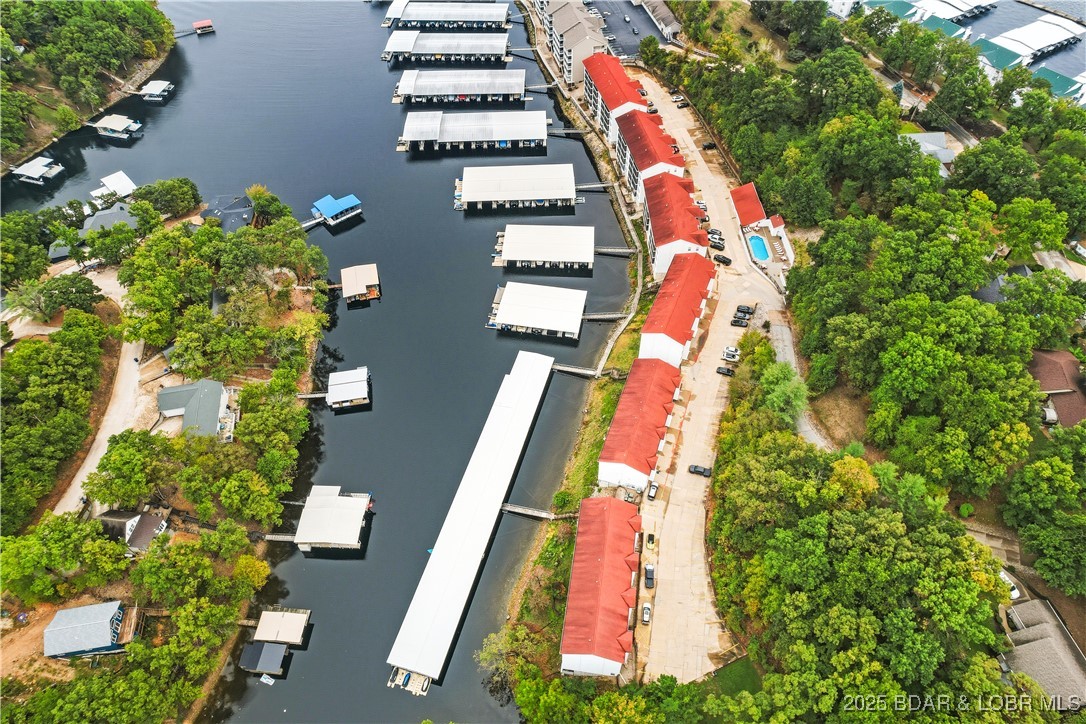 Lake Ozark, Missouri 65049, United States, 2 Bedrooms Bedrooms, ,2 BathroomsBathrooms,Residential,Active,226911