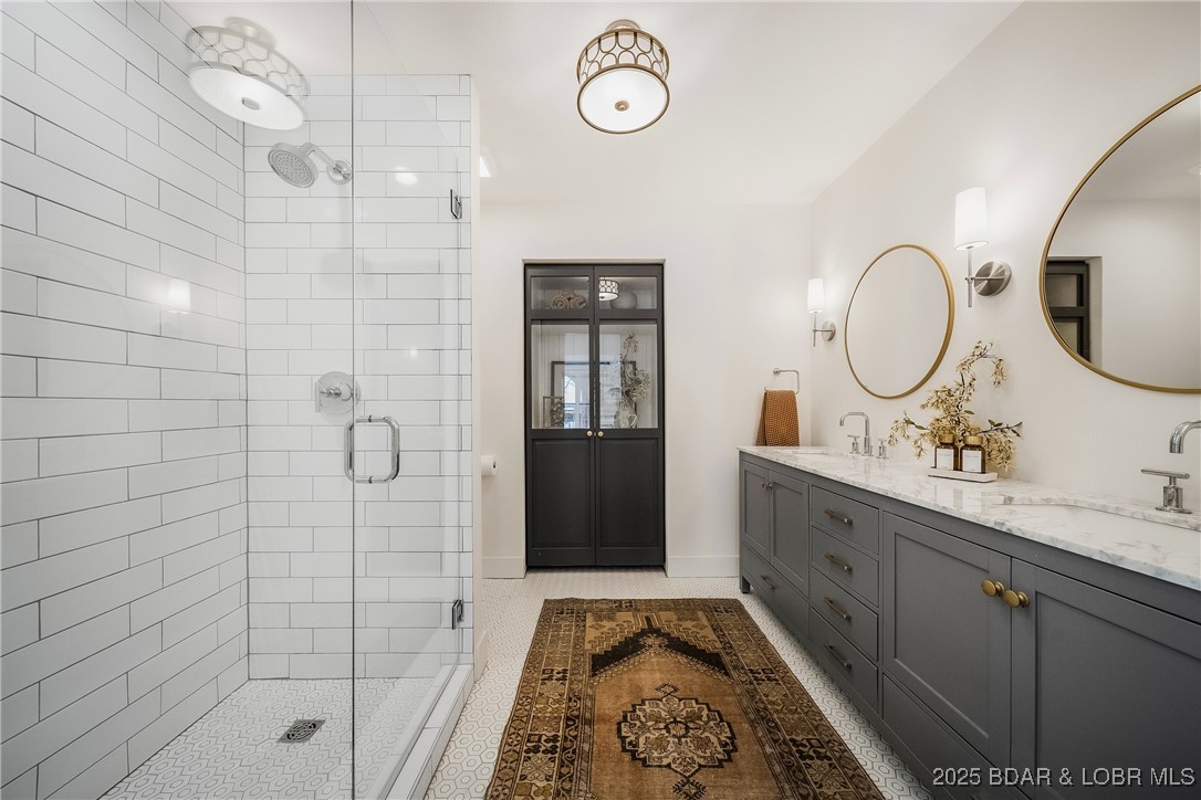 Four Seasons, Missouri 65049, United States, 4 Bedrooms Bedrooms, ,6 BathroomsBathrooms,Residential,Active,102358