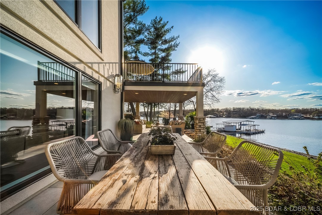 Four Seasons, Missouri 65049, United States, 4 Bedrooms Bedrooms, ,6 BathroomsBathrooms,Residential,Active,102358