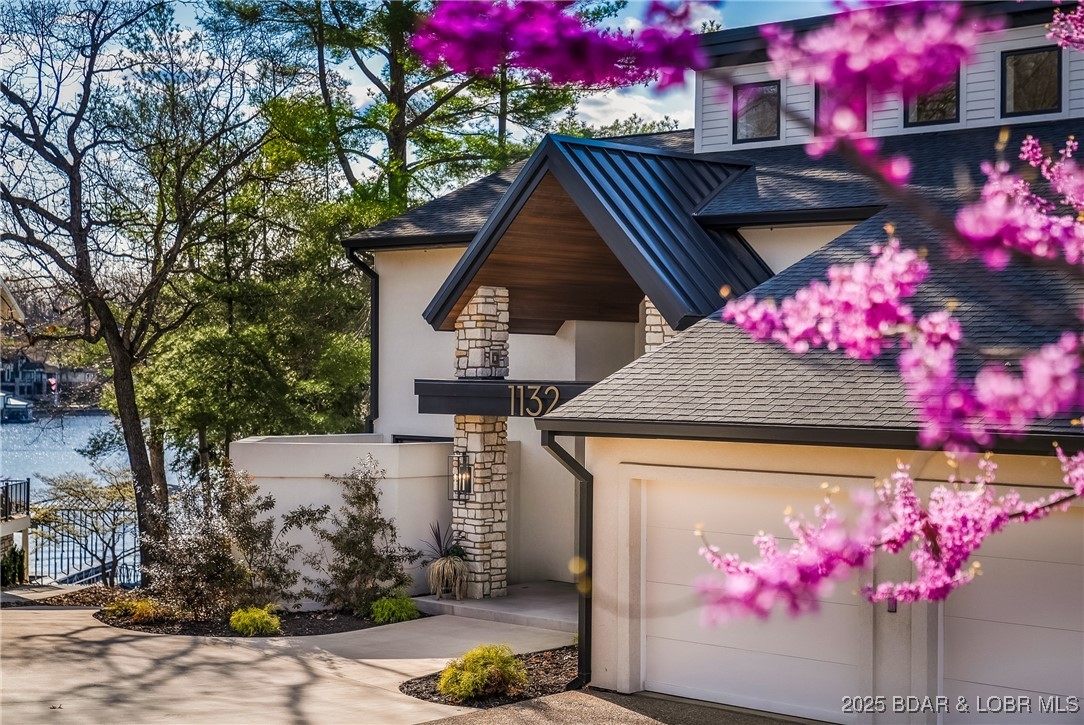 Four Seasons, Missouri 65049, United States, 4 Bedrooms Bedrooms, ,6 BathroomsBathrooms,Residential,Active,102358