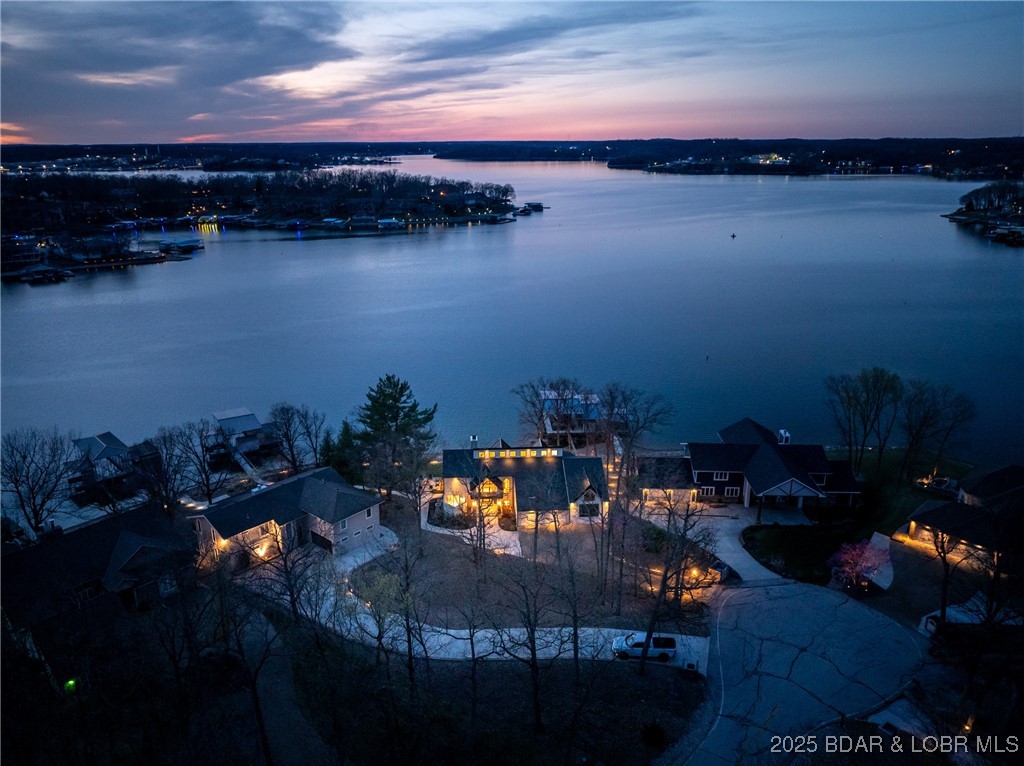 Four Seasons, Missouri 65049, United States, 4 Bedrooms Bedrooms, ,6 BathroomsBathrooms,Residential,Active,102358