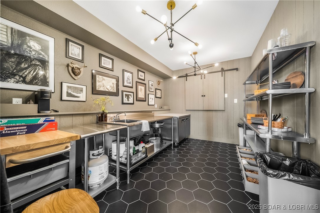 Four Seasons, Missouri 65049, United States, 4 Bedrooms Bedrooms, ,6 BathroomsBathrooms,Residential,Active,102358