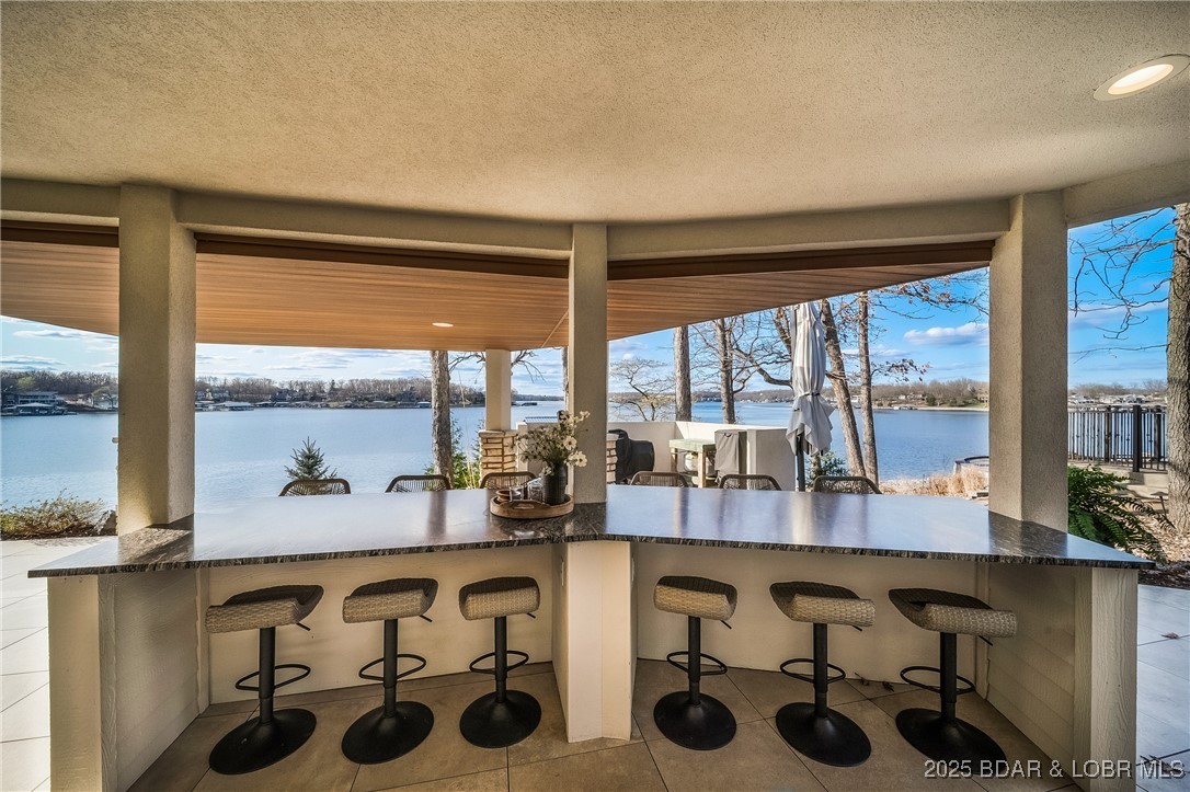 Four Seasons, Missouri 65049, United States, 4 Bedrooms Bedrooms, ,6 BathroomsBathrooms,Residential,Active,102358