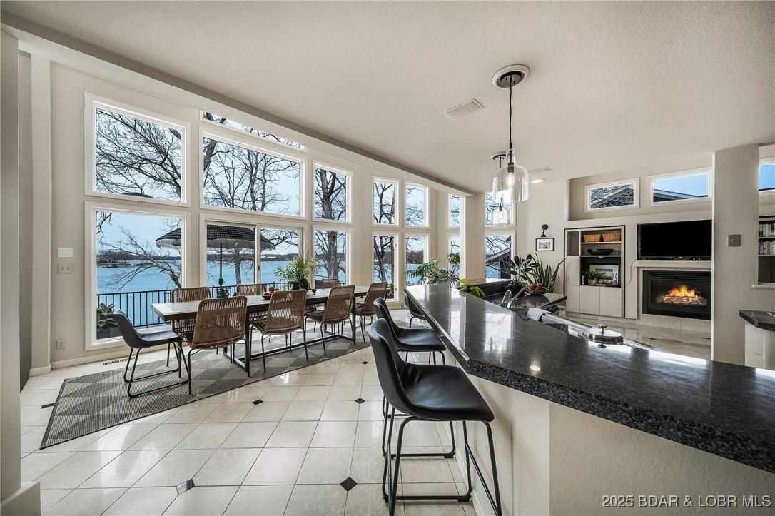 Four Seasons, Missouri 65049, United States, 4 Bedrooms Bedrooms, ,6 BathroomsBathrooms,Residential,Active,102358