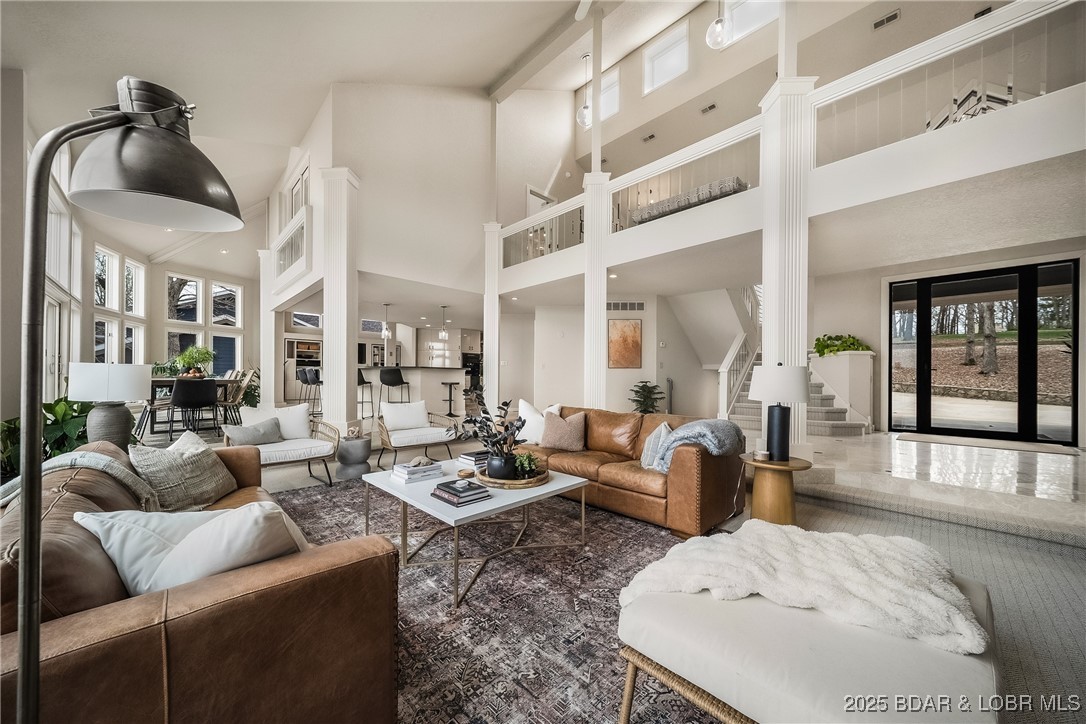 Four Seasons, Missouri 65049, United States, 4 Bedrooms Bedrooms, ,6 BathroomsBathrooms,Residential,Active,102358