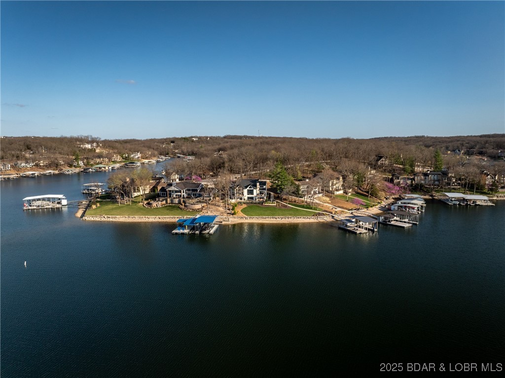 Four Seasons, Missouri 65049, United States, 4 Bedrooms Bedrooms, ,6 BathroomsBathrooms,Residential,Active,102358