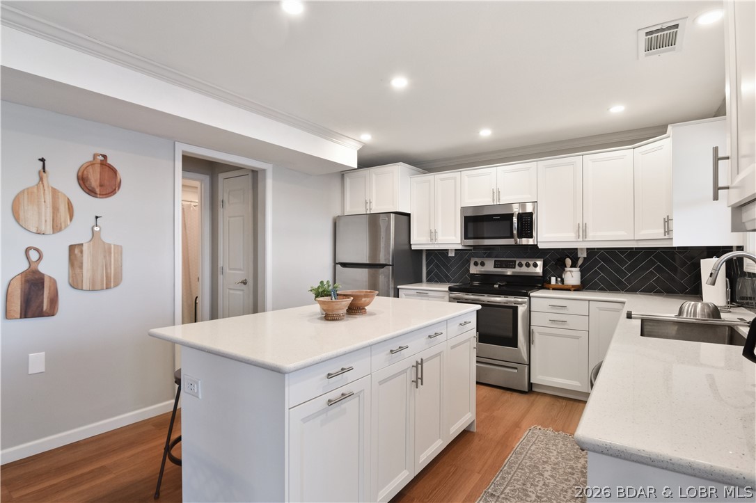 Lakeview Est - Residential