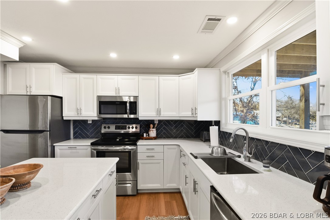 Lakeview Est - Residential