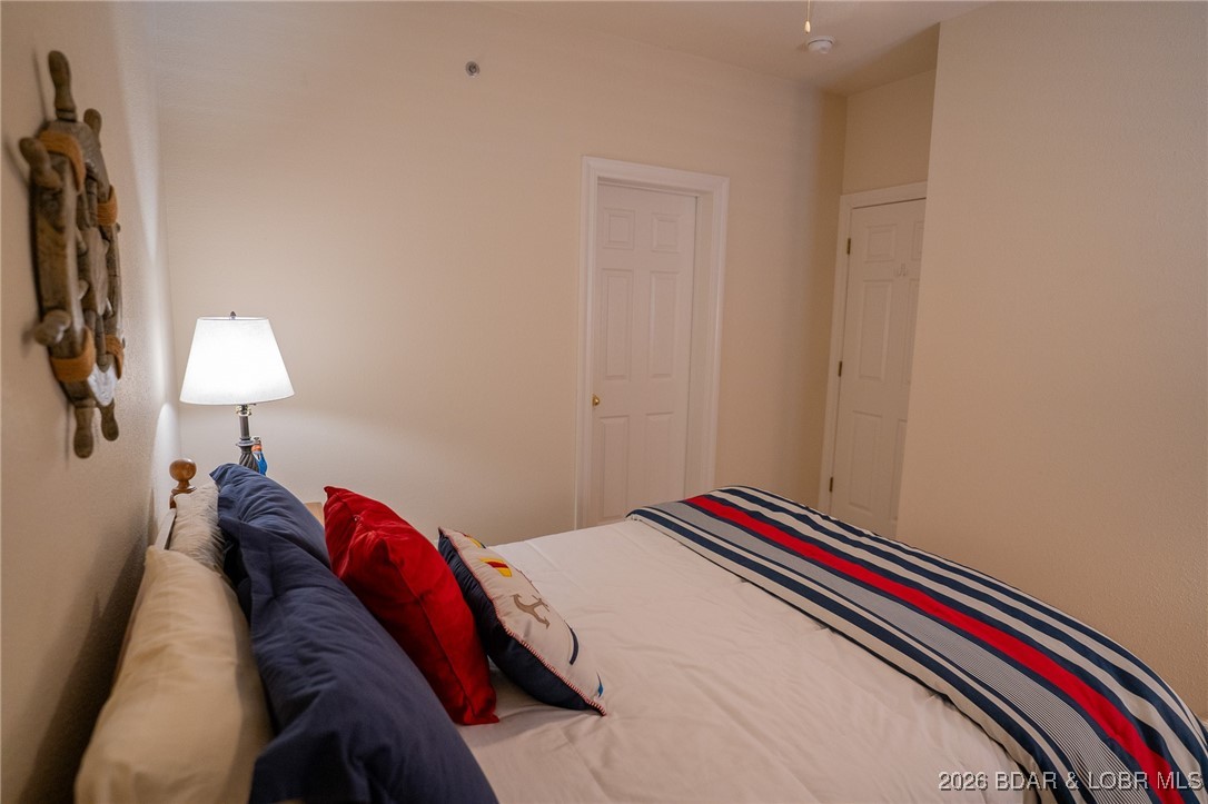 Lighthouse Pointe Condominium - Residential