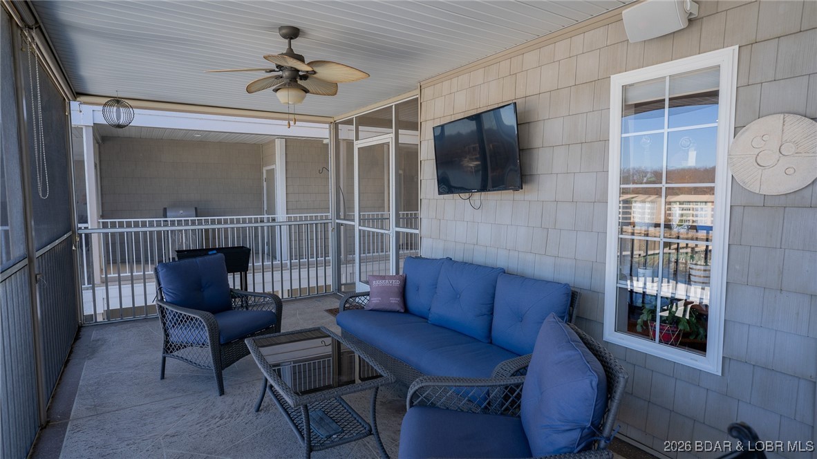 Lighthouse Pointe Condominium - Residential