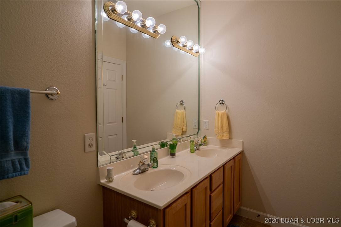 Lighthouse Pointe Condominium - Residential