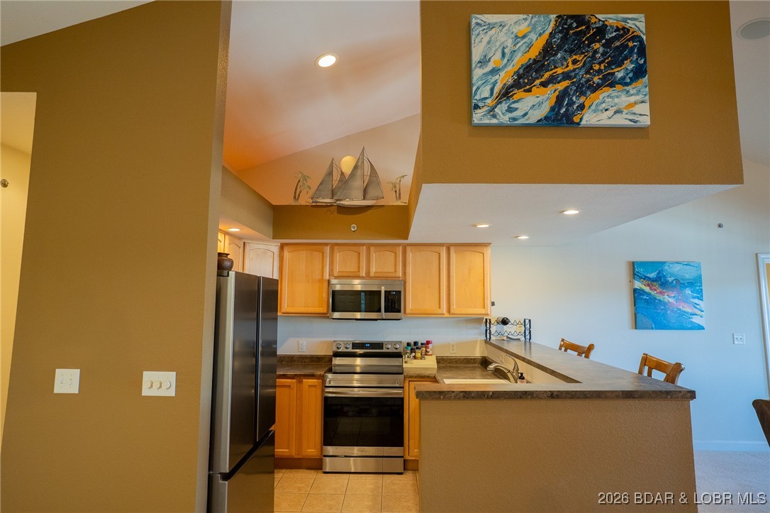 Lighthouse Pointe Condominium - Residential