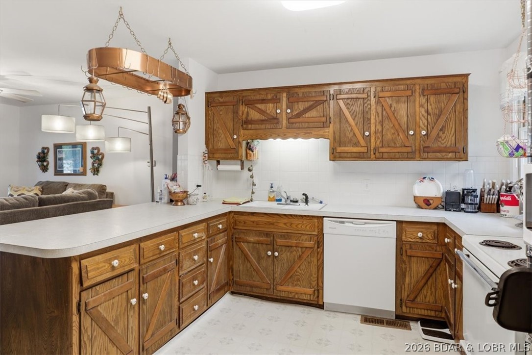 Coffman Bend #12 - Residential