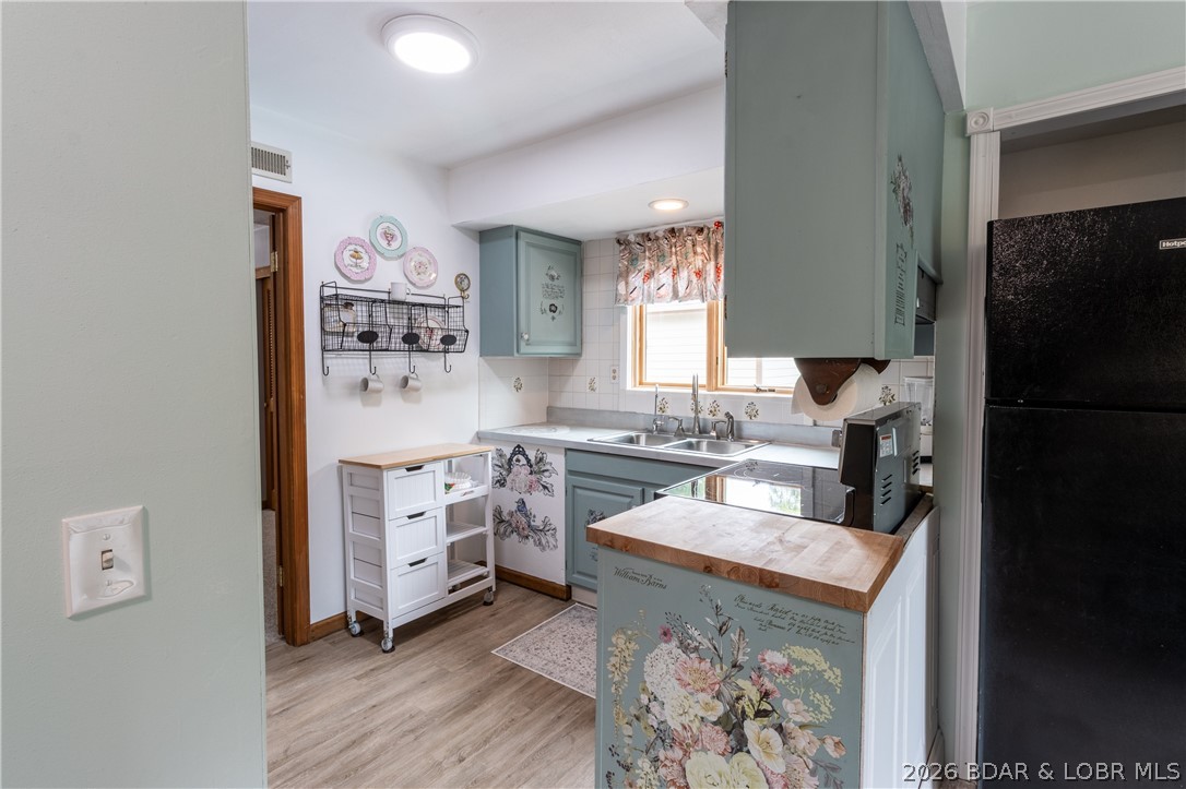 Cedar Mill Lodge Condominium - Residential