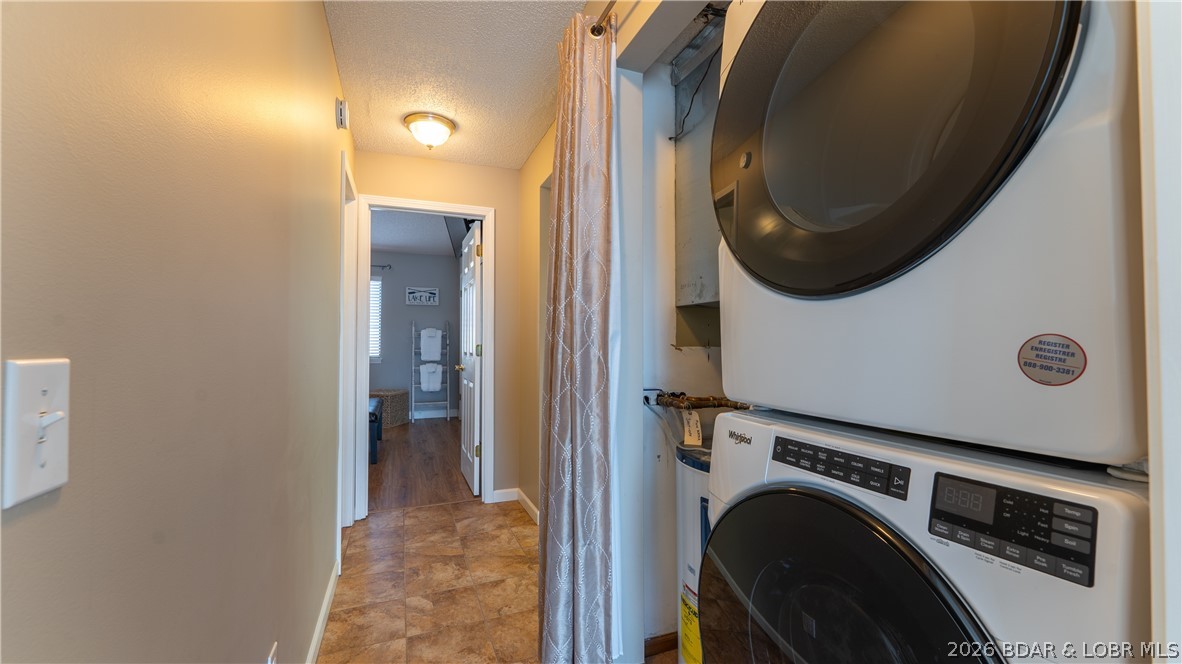 Pelican Bay Condominium - Residential