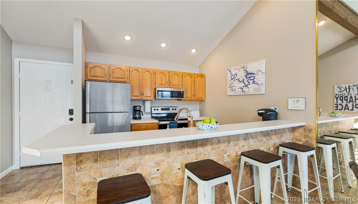 Pelican Bay Condominium - Residential