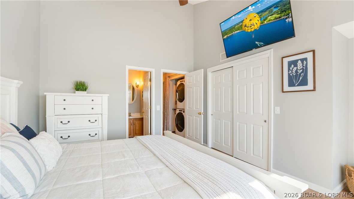 Pelican Bay Condominium - Residential