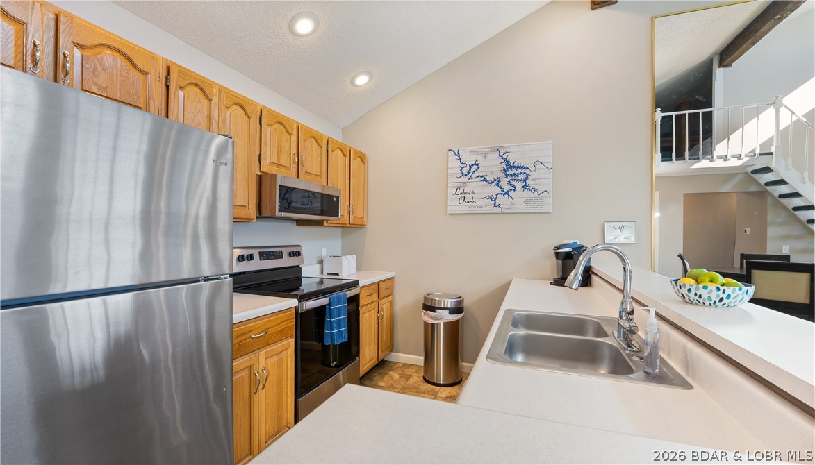 Pelican Bay Condominium - Residential