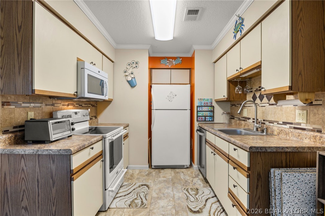 Maywood Estates Condominium - Residential