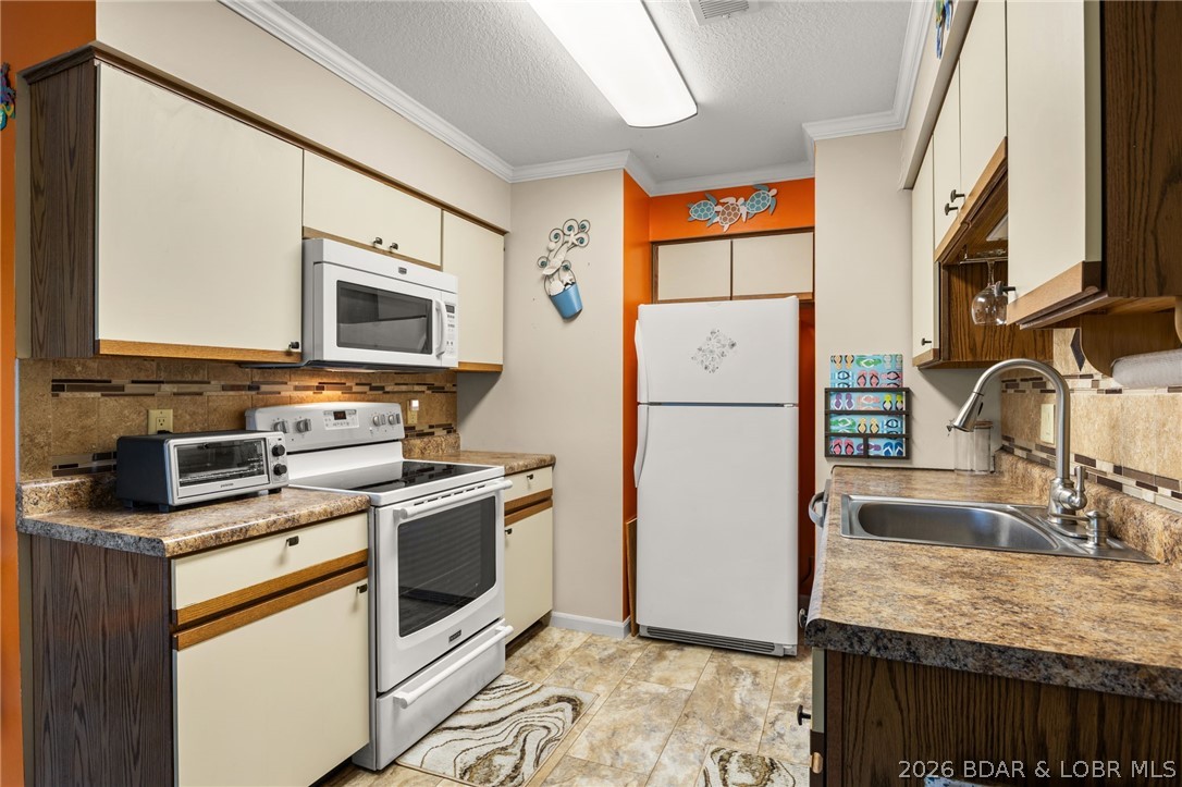 Maywood Estates Condominium - Residential