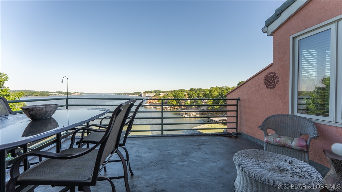 Lake Ozark, Missouri 65049, United States, 2 Bedrooms Bedrooms, ,2 BathroomsBathrooms,Residential,Active,143074