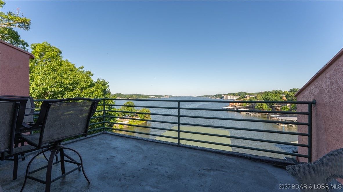 Lake Ozark, Missouri 65049, United States, 2 Bedrooms Bedrooms, ,2 BathroomsBathrooms,Residential,Active,143074