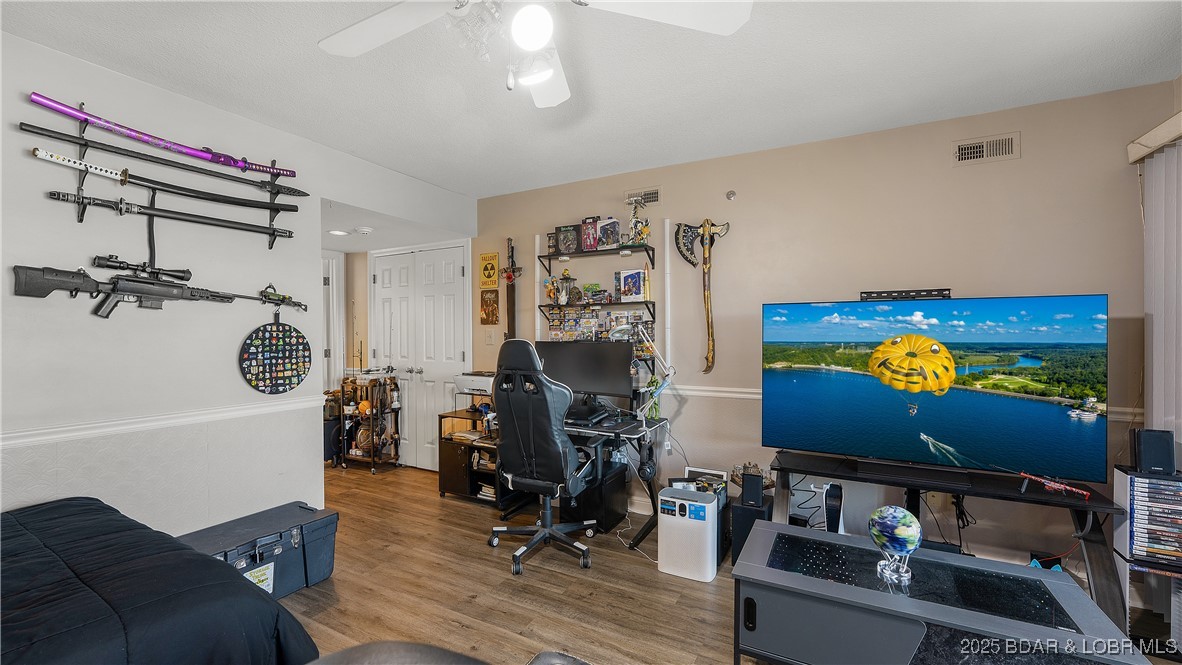 Lake Ozark, Missouri 65049, United States, 2 Bedrooms Bedrooms, ,2 BathroomsBathrooms,Residential,Active,143074