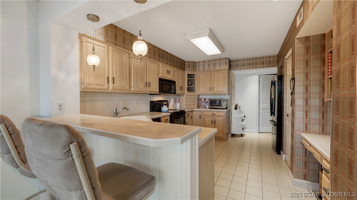 Lake Ozark, Missouri 65049, United States, 2 Bedrooms Bedrooms, ,2 BathroomsBathrooms,Residential,Active,143074