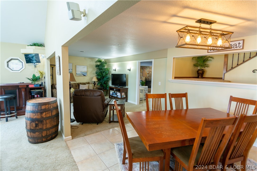 Sunrise Beach, Missouri 65079, United States, 3 Bedrooms Bedrooms, ,3 BathroomsBathrooms,Residential,Contingent,54009