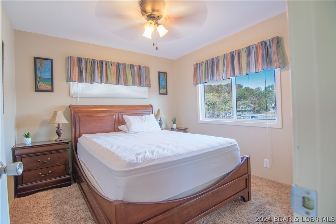 Sunrise Beach, Missouri 65079, United States, 3 Bedrooms Bedrooms, ,3 BathroomsBathrooms,Residential,Contingent,54009