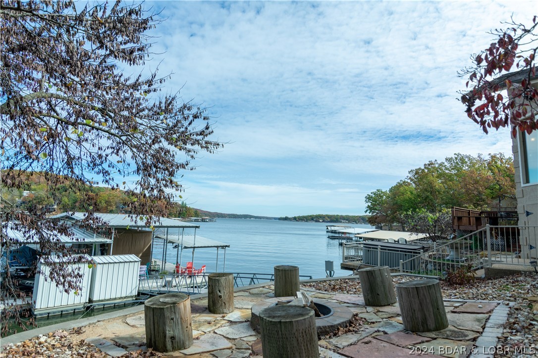 Sunrise Beach, Missouri 65079, United States, 3 Bedrooms Bedrooms, ,3 BathroomsBathrooms,Residential,Contingent,54009