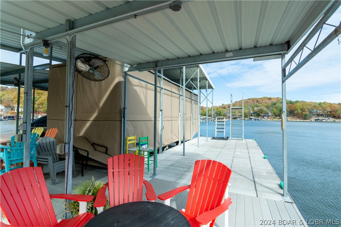 Sunrise Beach, Missouri 65079, United States, 3 Bedrooms Bedrooms, ,3 BathroomsBathrooms,Residential,Contingent,54009