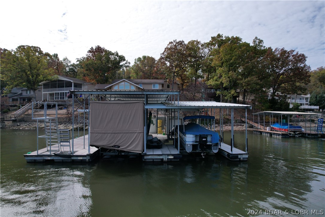 Sunrise Beach, Missouri 65079, United States, 3 Bedrooms Bedrooms, ,3 BathroomsBathrooms,Residential,Contingent,54009