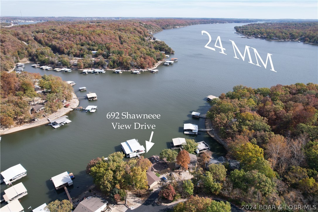 Sunrise Beach, Missouri 65079, United States, 3 Bedrooms Bedrooms, ,3 BathroomsBathrooms,Residential,Contingent,54009