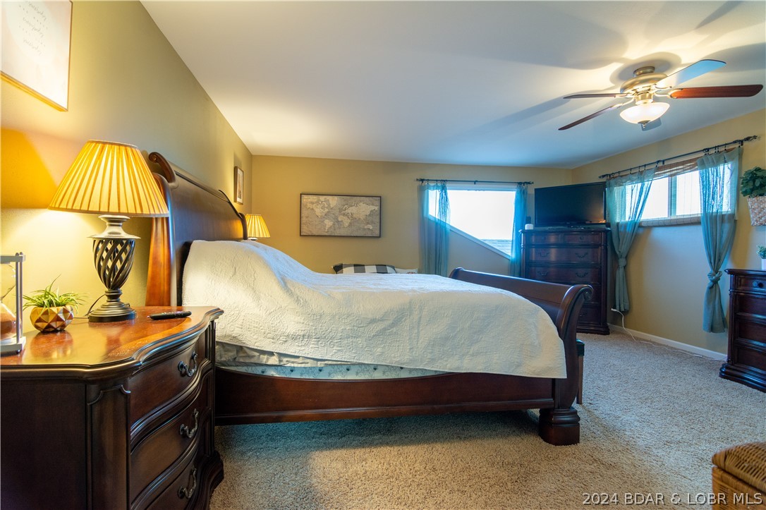 Sunrise Beach, Missouri 65079, United States, 3 Bedrooms Bedrooms, ,3 BathroomsBathrooms,Residential,Contingent,54009