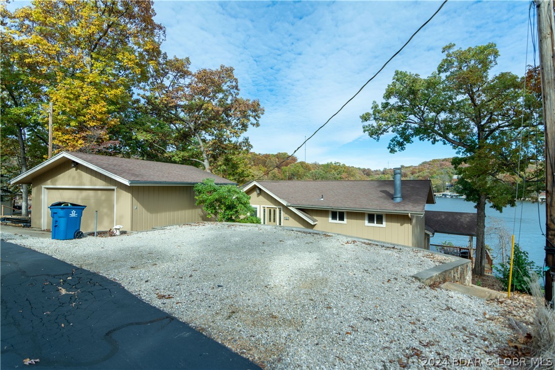 Sunrise Beach, Missouri 65079, United States, 3 Bedrooms Bedrooms, ,3 BathroomsBathrooms,Residential,Contingent,54009