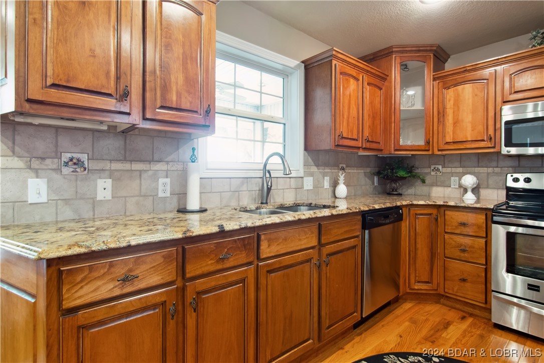 Rocky Mount, Missouri 65072, United States, 5 Bedrooms Bedrooms, ,4 BathroomsBathrooms,Residential,Active,41830