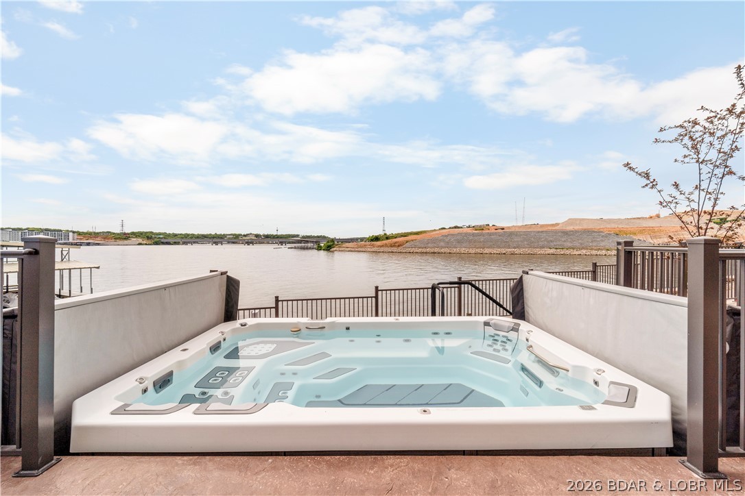 The Hamptons Condominium - Residential