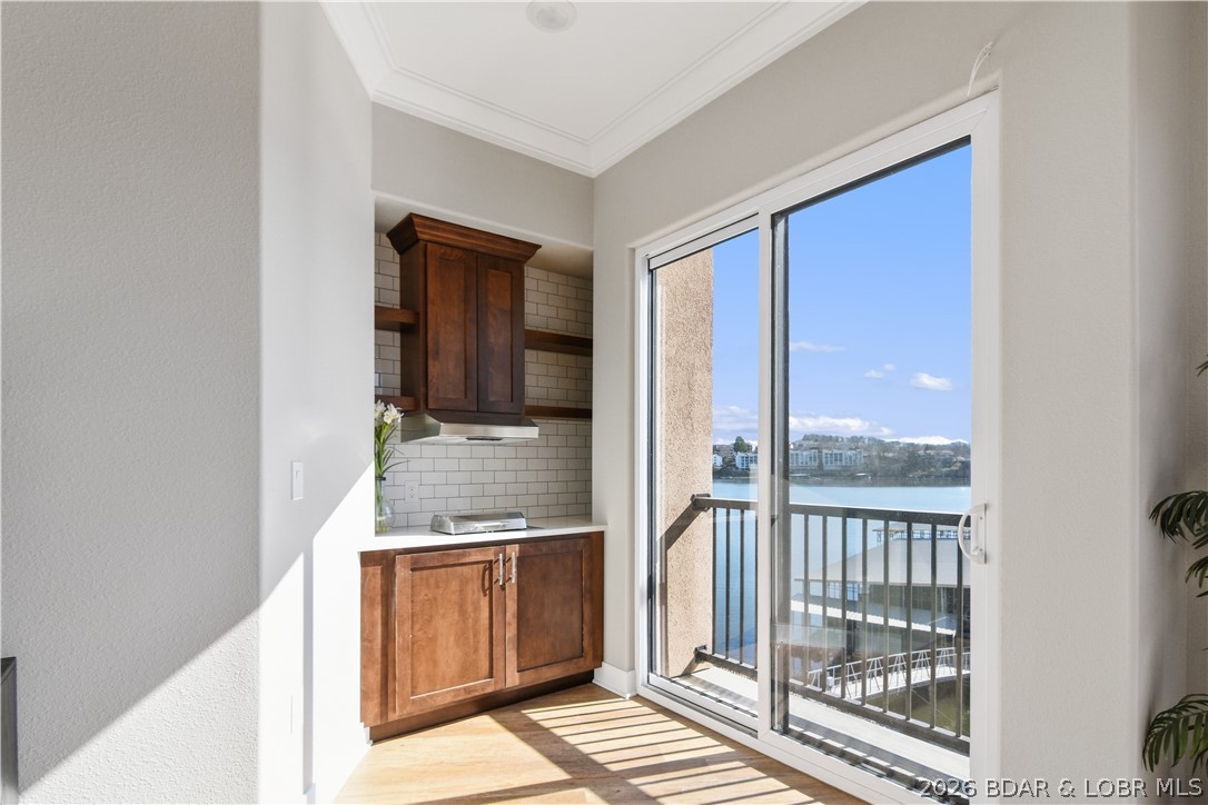 The Hamptons Condominium - Residential