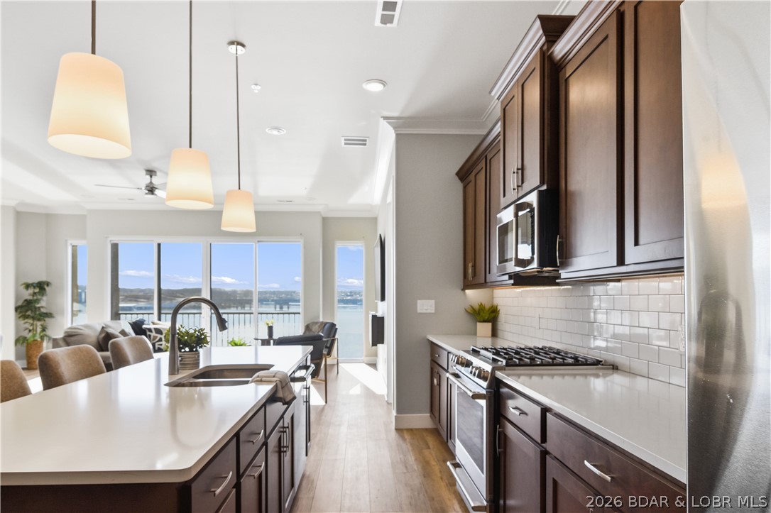 The Hamptons Condominium - Residential