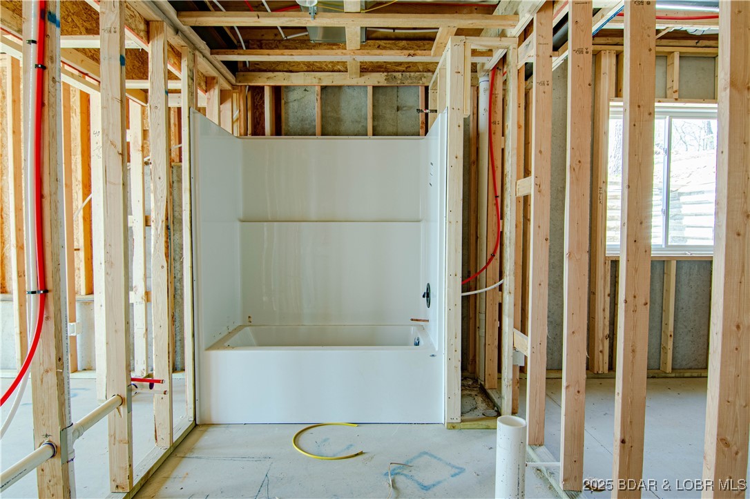 Climax Springs, Missouri 65324, United States, 4 Bedrooms Bedrooms, ,4 BathroomsBathrooms,Residential,Active,23812