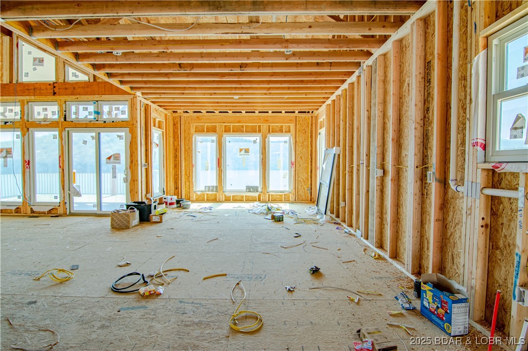 Climax Springs, Missouri 65324, United States, 4 Bedrooms Bedrooms, ,4 BathroomsBathrooms,Residential,Active,23812