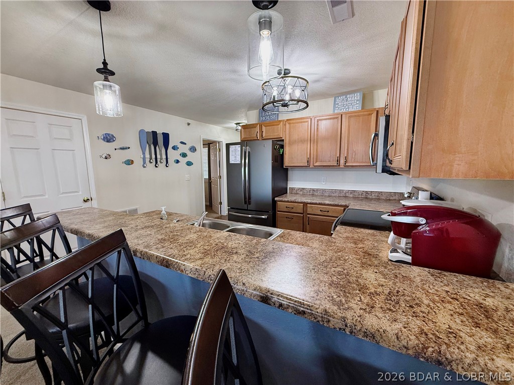 Highland Shores Condominium - Residential