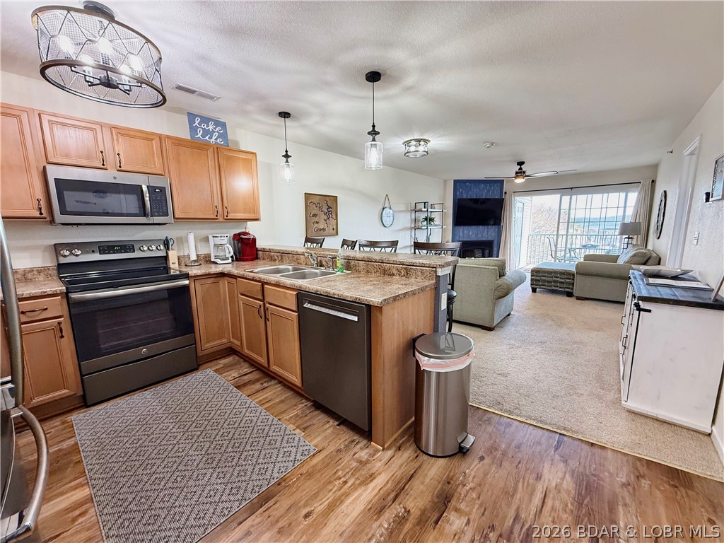 Highland Shores Condominium - Residential