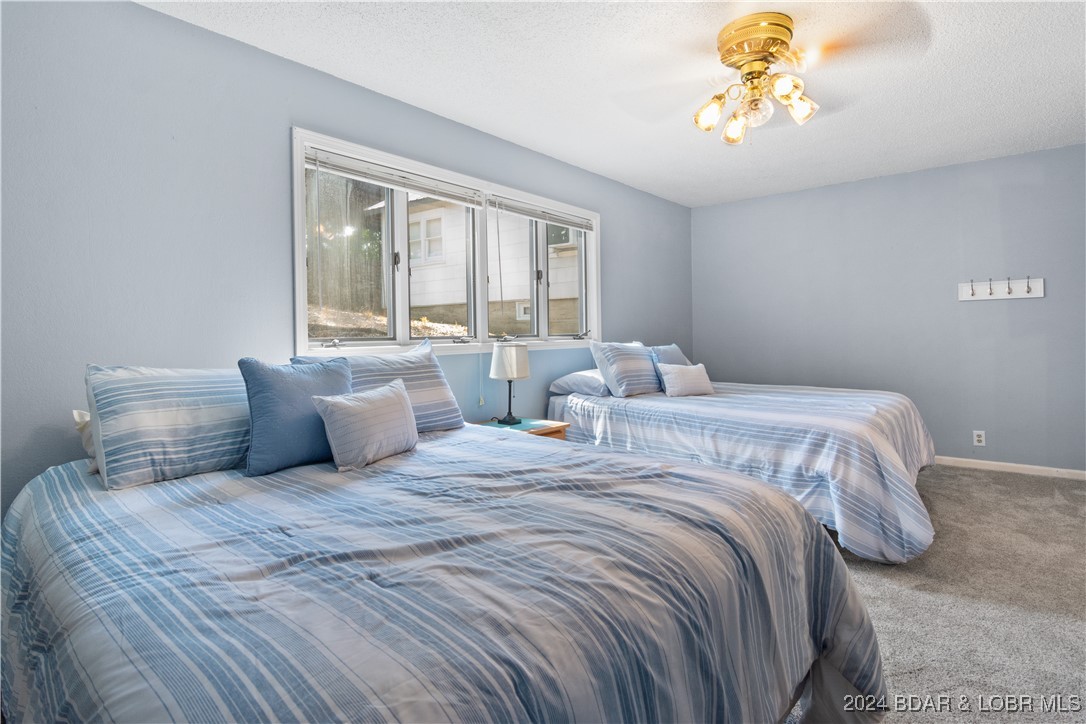 Sunrise Beach, Missouri 65079, United States, 3 Bedrooms Bedrooms, ,2 BathroomsBathrooms,Residential,Contingent,45928