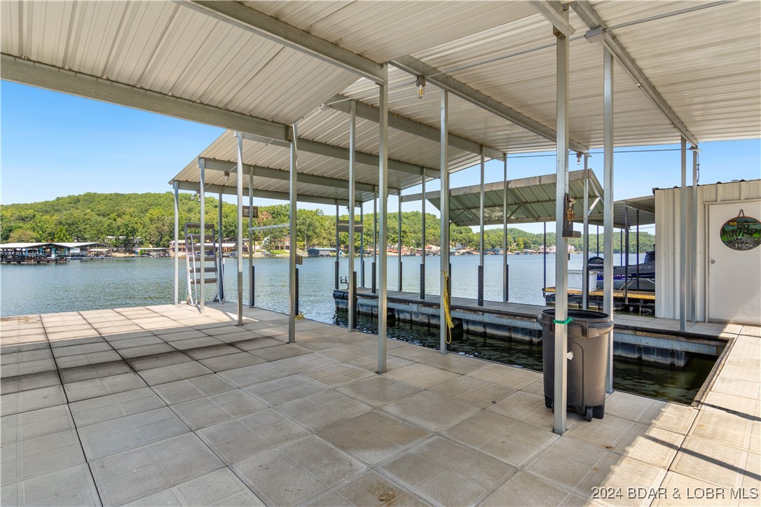 Sunrise Beach, Missouri 65079, United States, 3 Bedrooms Bedrooms, ,2 BathroomsBathrooms,Residential,Contingent,45928