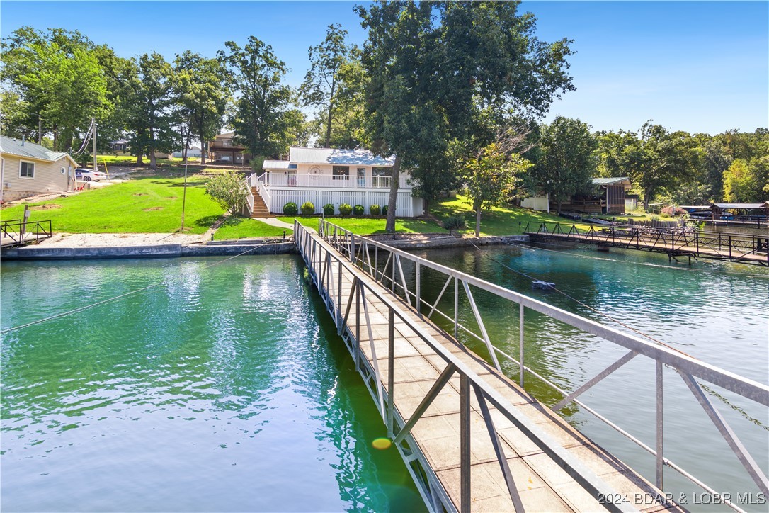 Sunrise Beach, Missouri 65079, United States, 3 Bedrooms Bedrooms, ,2 BathroomsBathrooms,Residential,Contingent,45928