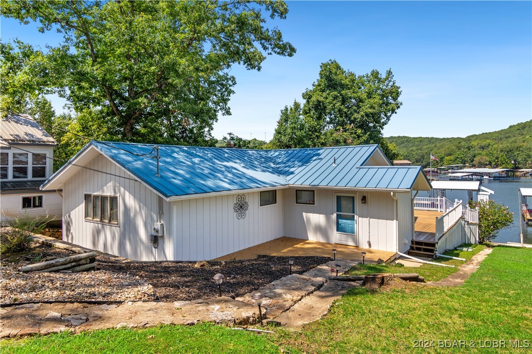 Sunrise Beach, Missouri 65079, United States, 3 Bedrooms Bedrooms, ,2 BathroomsBathrooms,Residential,Contingent,45928