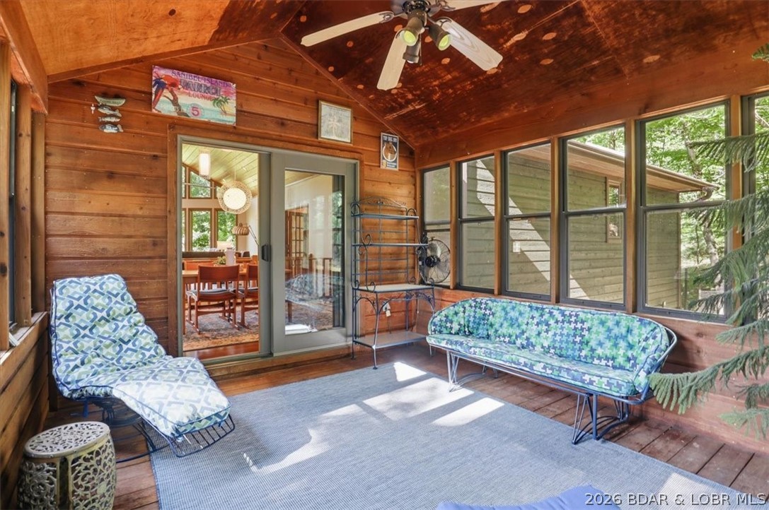 Paradise Valley Unit 1 - Residential